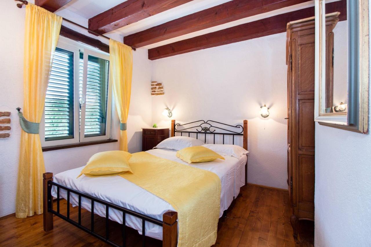 Holiday Home Casa Country Zadvarje ภายนอก รูปภาพ